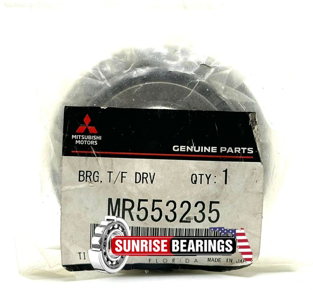 NSK JAPAN R30-50 SHAFT GEAR BEARING for MITSUBISHI MR553235 30x68x18/26 mm